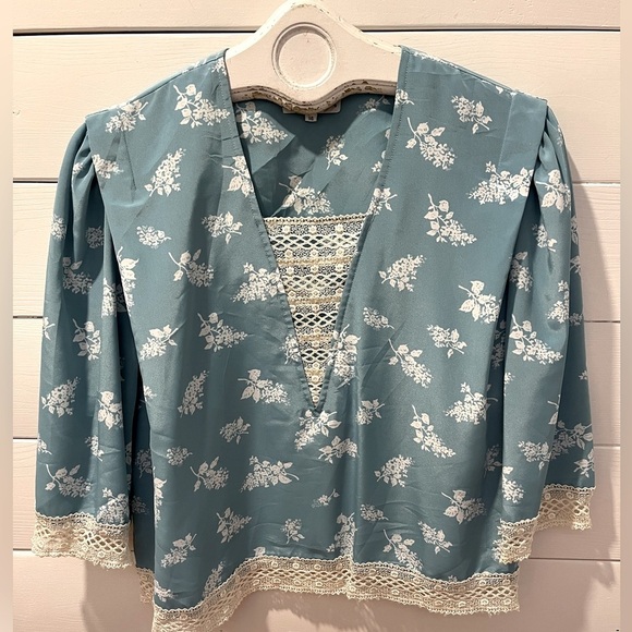 Anndrea gayle Tops - ANDREA GAYLE – Vintage -Teal Floral Top with Lace – Size 14
